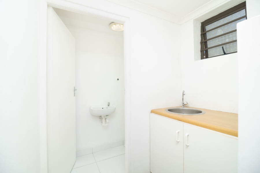 5 Bedroom Property for Sale in Vredekloof Heights Western Cape